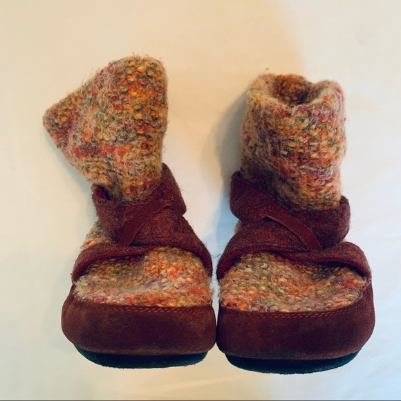 ACORN Tweed multicolor burgundy ankle boot small size 6 women - Picture 2 of 6